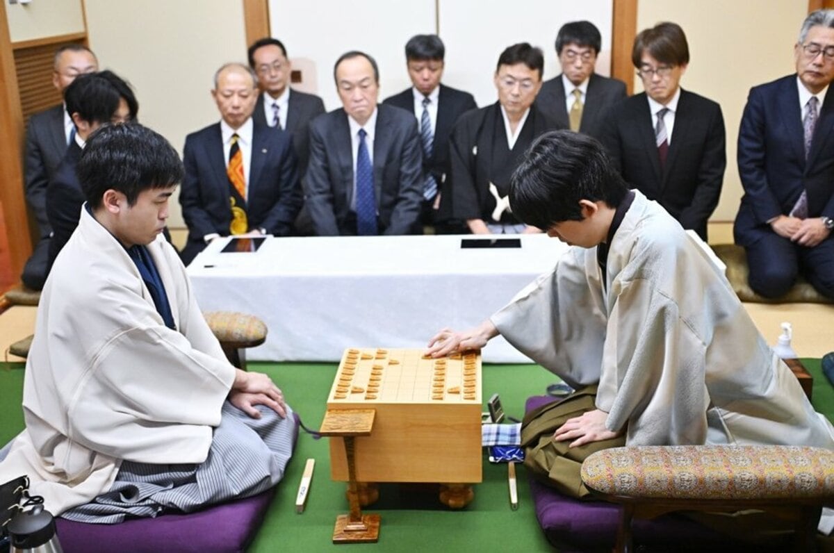 藤井聡太21歳が“八冠保持”より「第一に考えている」ことは 藤井聡太21歳が“八冠保持”より「第一に考えている」ことは