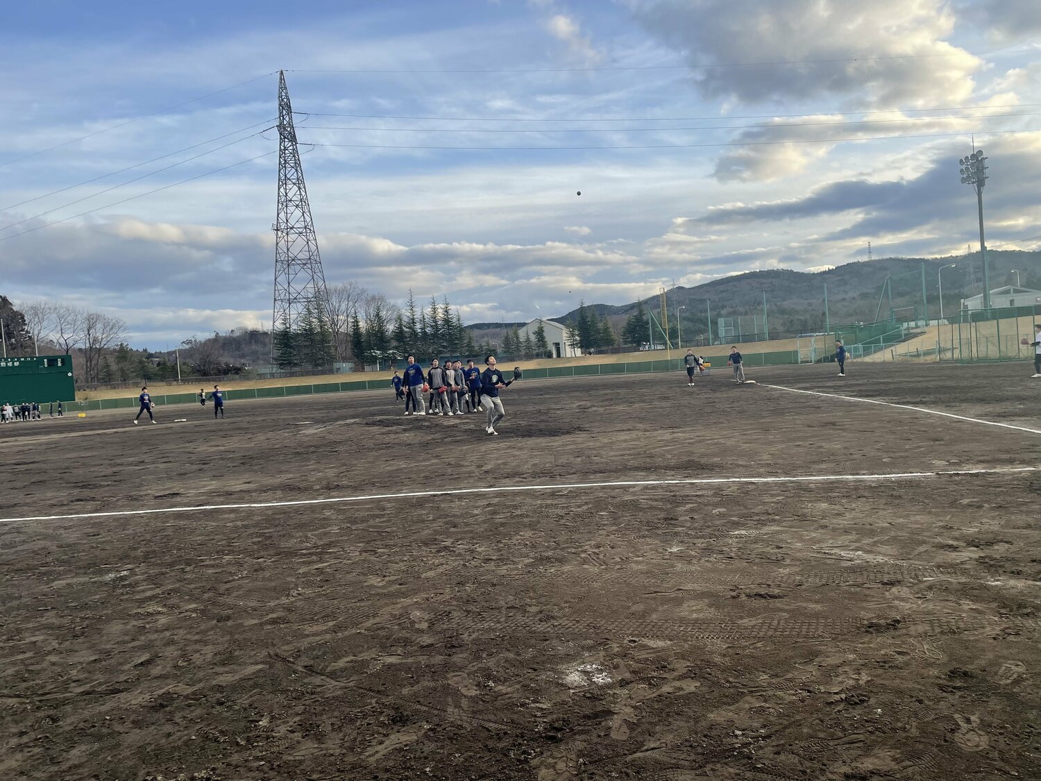 バントフライを想定した練習も ©Hideaki Ujihara