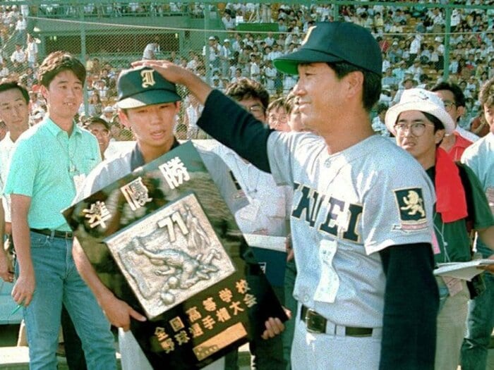 「甲子園で東北勢は負け犬だった」宮城出身の私が見た、仙台育英が優勝するまでの“悔しい”50年間…就活を捨てて甲子園決勝に行った日＜Number Web＞ photograph by Sankei Shimbun