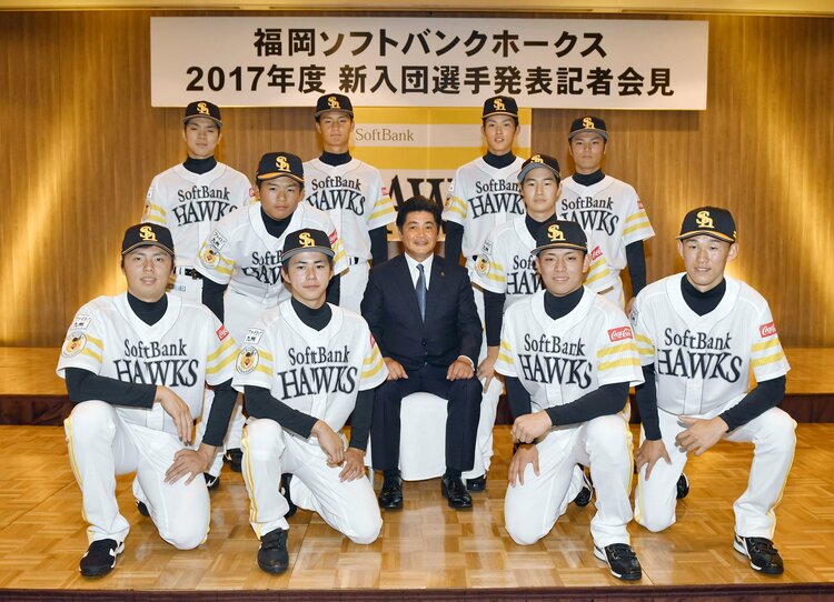 一浪して九州大→独立リーグで無双…熊本の24歳左腕が“ドラフト候補”になるまで  元ホークス・馬原監督「こんな有望な人材は日本中探しても少ない」（2／5） - ドラフト会議 | プロ野球 - Number Web - ナンバー