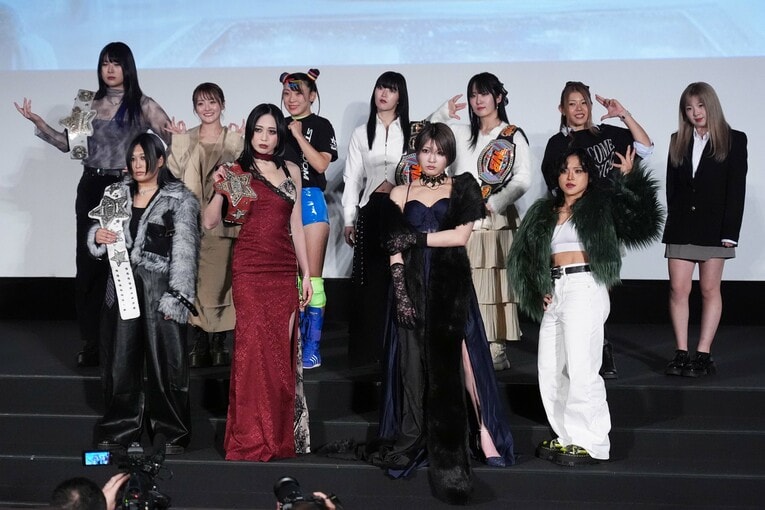 記者会見でのフォトセッション　©Essei Hara