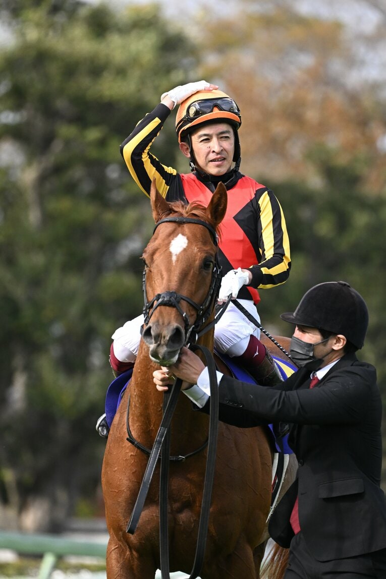 今回が初騎乗ながら見事1着に導いた福永祐一　©Keiji Ishikawa