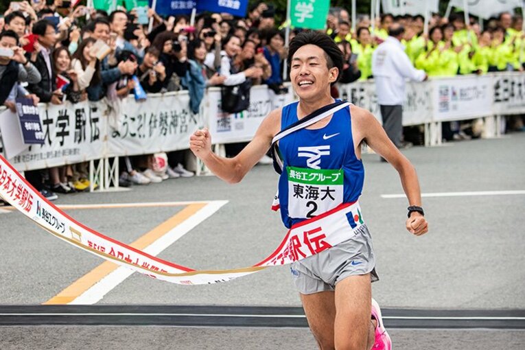 連覇を狙う“一強”東海大学に死角なし。青山学院大学の鍵は4年生の奮起にあり。(2)