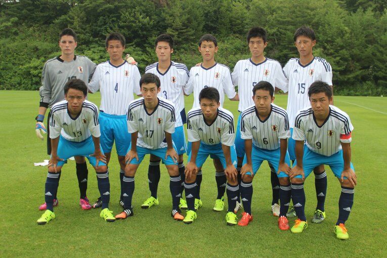 高2の冨安健洋（後列右から2番目）©︎Takahito Ando