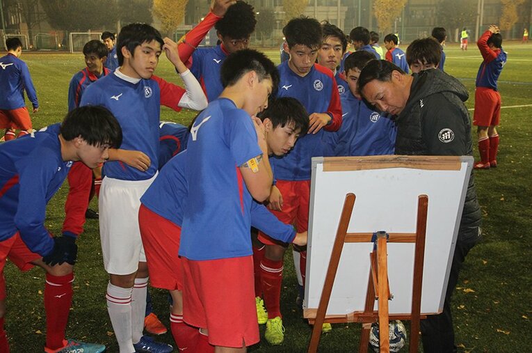 東京・巣鴨の一角にある三菱養和SC。アクセスも風通しも抜群な総合スポーツクラブだ。 ／ photograph by Satoshi Shigeno