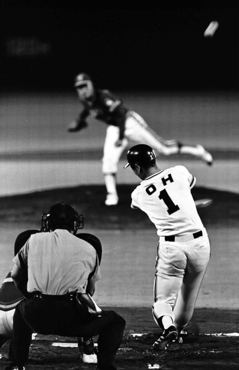 王貞治の鮮やかな弾道　©BUNGEISHUNJU