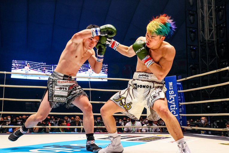 那須川天心「もうやりたくないです（笑）」 格闘技史上初の“1vs3マッチ”はなぜ神童の調子を狂わせたのか(7)