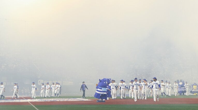 本拠地最終戦セレモニーにて　©JIJI PRESS