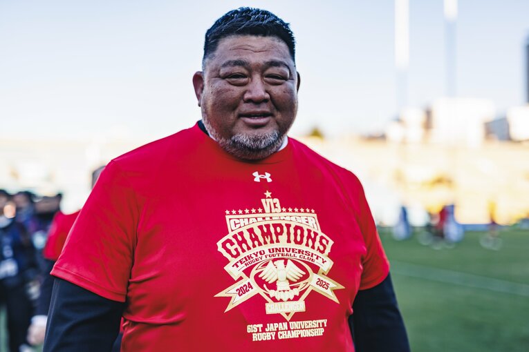 常勝軍団を率いる相馬監督。あえて様々な高校に声をかけるという　©Kiichi Matsumoto