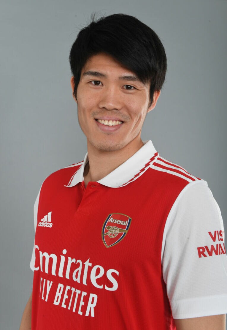 22-23シーズンのアーセナルのユニフォームに身を包んだ冨安　©Getty Images