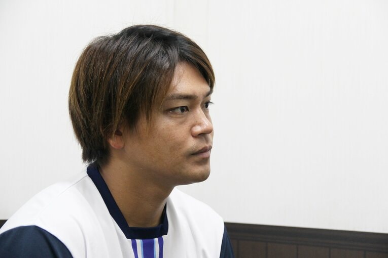 炯々たる眼光は取材中も変わらない佐々木千隼　©NumberWeb