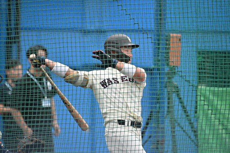 楽天から5位指名を受けたスラッガー・吉納翼。大学ジャパンにも選出され、強肩も武器だ　©Hideki Sugiyama