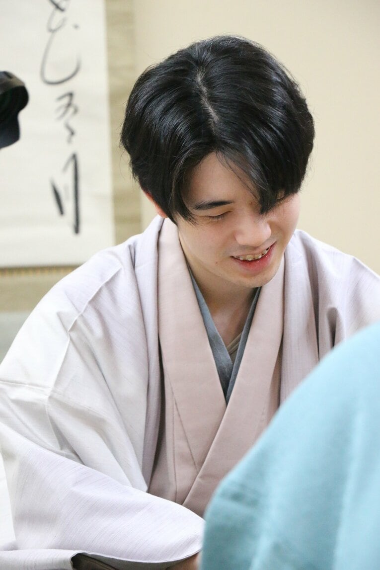 王将戦第5局、激選後の2人の様子（写真は右に続きます）　©Shintaro Okawa