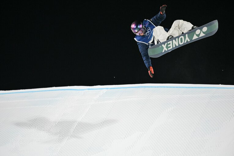 トップに立った木村葵来の3回目　©Nanae Suzuki／JMPA