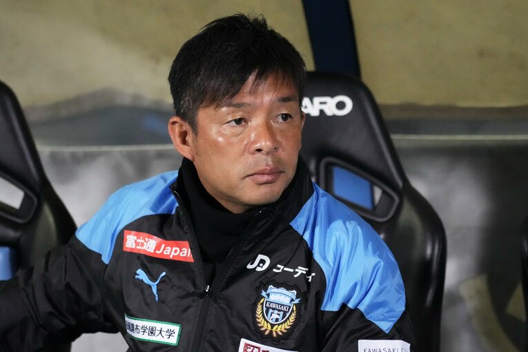 就任7年目を迎えた鬼木達監督　©Hiroki Watanabe/Getty Images