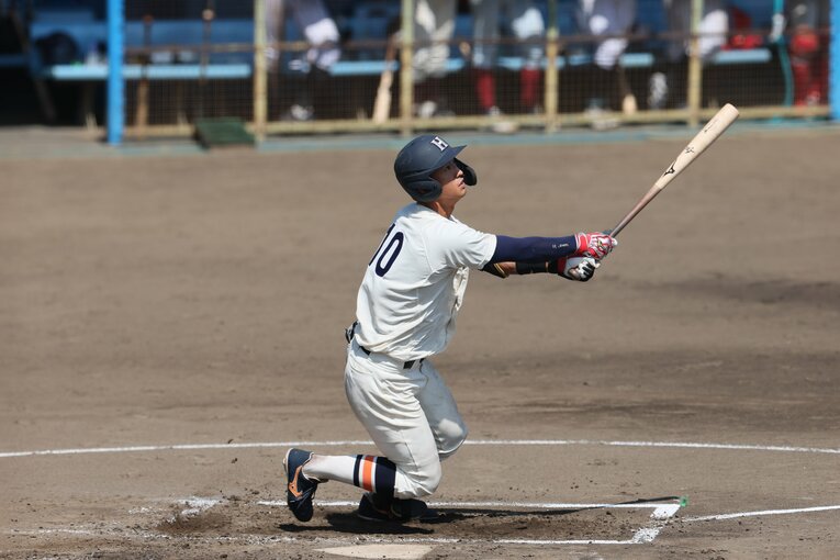 ヤクルト1位、法大の松下のバッティング（６／６）　©︎Shigeki Yamamoto