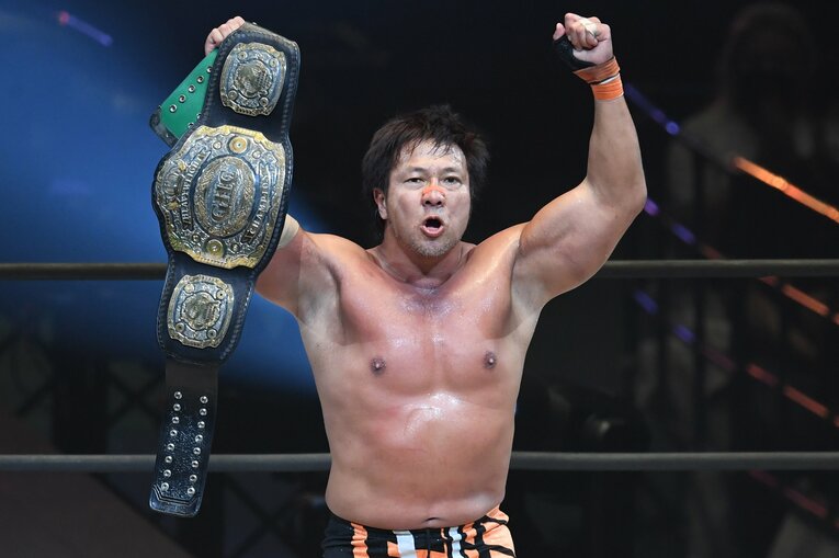 潮崎豪からGHCヘビー級王座を奪取した小島聡。武藤敬司らに続く史上4人目の「主要3団体シングル王座制覇」を達成した