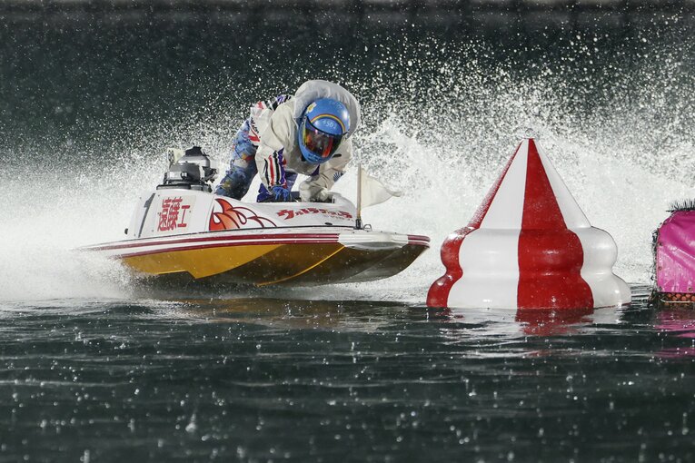「圧倒的に男子が強い」ボートレース界で遠藤エミ“女子初のSG制覇”はどれほどの偉業なのか？ 現役記者「運だけでは100％勝てない」(34)