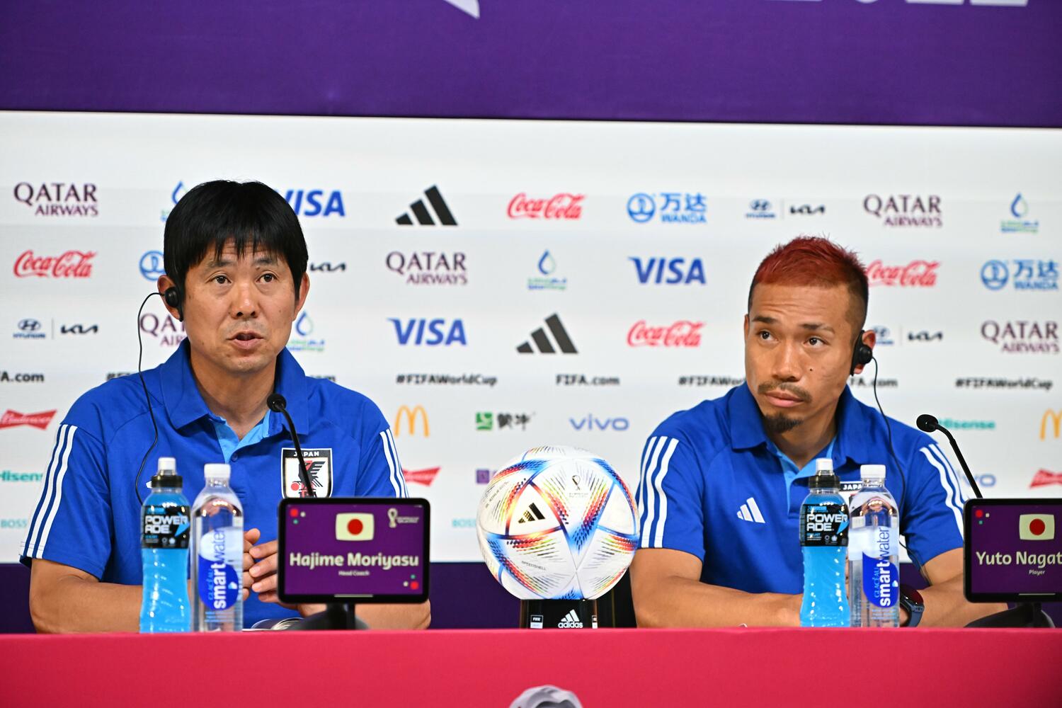 クロアチア戦前日、長友のあとを受けて話す森保監督　©Takuya Kaneko／JMPA