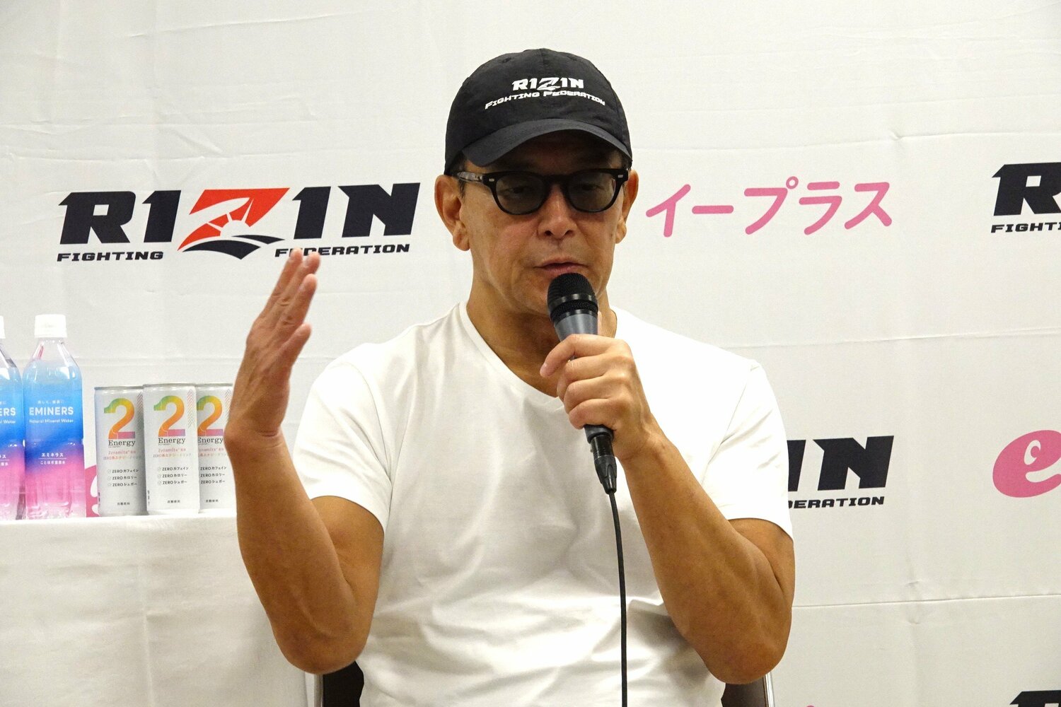 大会終了後、際どい判定について「ジャッジ泣かせ」と語った榊原信行CEO　©Koji Fuse