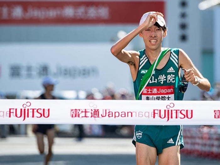 原晋監督は「全日本の本命も東京国際大ですよ」箱根駅伝まで3カ月、今季の青学大“逆襲”の予感はあるか《出雲駅伝2位》＜Number Web＞ photograph by Nanae Suzuki