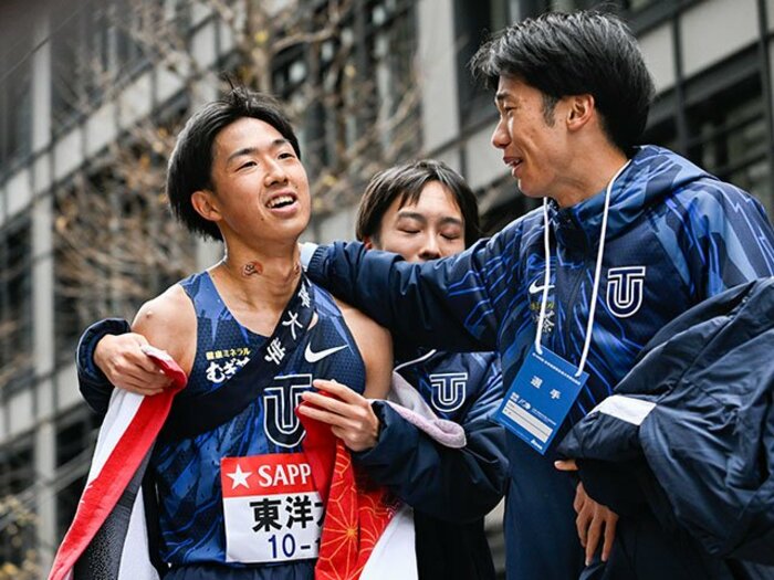 「シード落ち」危機もまさかの4位、東洋大は箱根駅伝でなぜ蘇った? 選手から不満も、1カ月で再建「酒井監督と松山主将の信頼物語」<Number Web> photograph by Nanae Suzuki