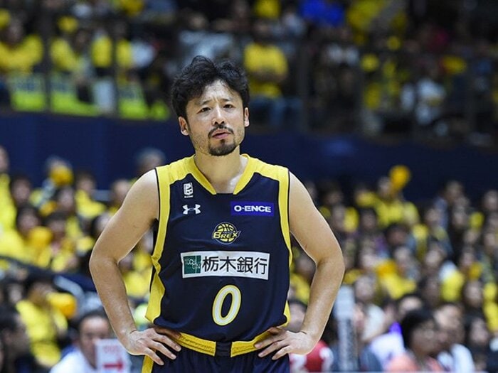 相手のフリースローを外させる観客。Bリーグ栃木ブレックスの熱が凄い。＜Number Web＞ photograph by Getty Images