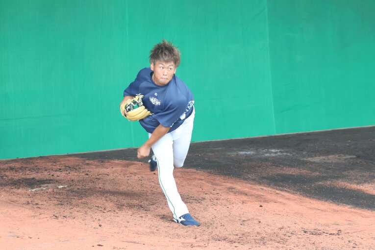 沖縄キャンプでの田口。例年とは違う取り組みを見せていたが、故障で途中離脱となった　©Fumi Sawai