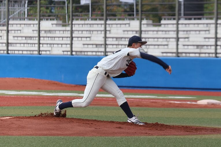 最速156キロの剛腕・藤原聡大の投球フォーム（５／７）　©︎Fumi Sawa
