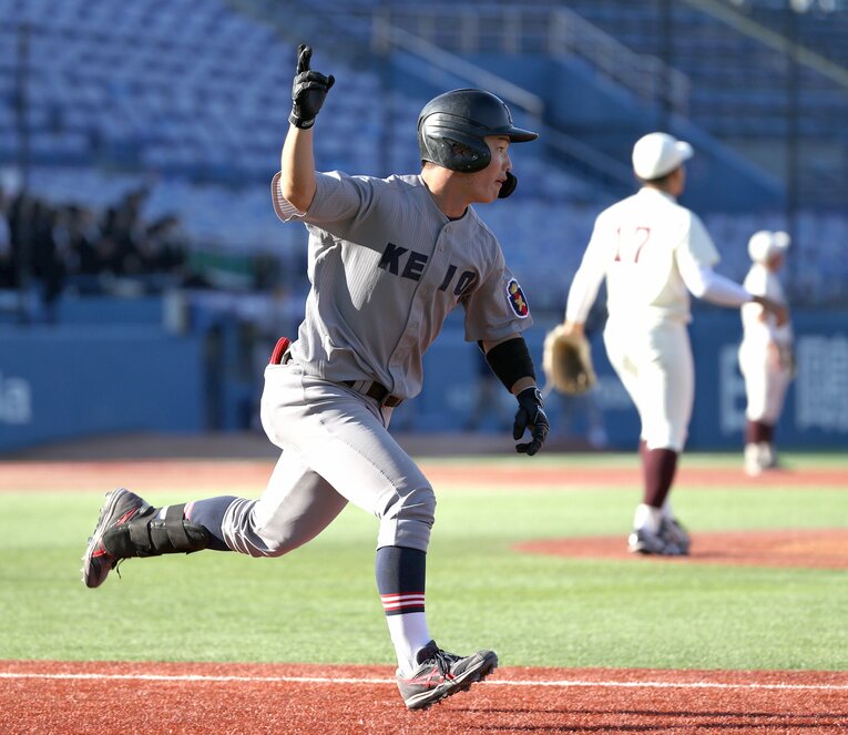 現在、慶大の主将を務める本間は生駒ボーイズから慶応高へ　©JIJI PRESS