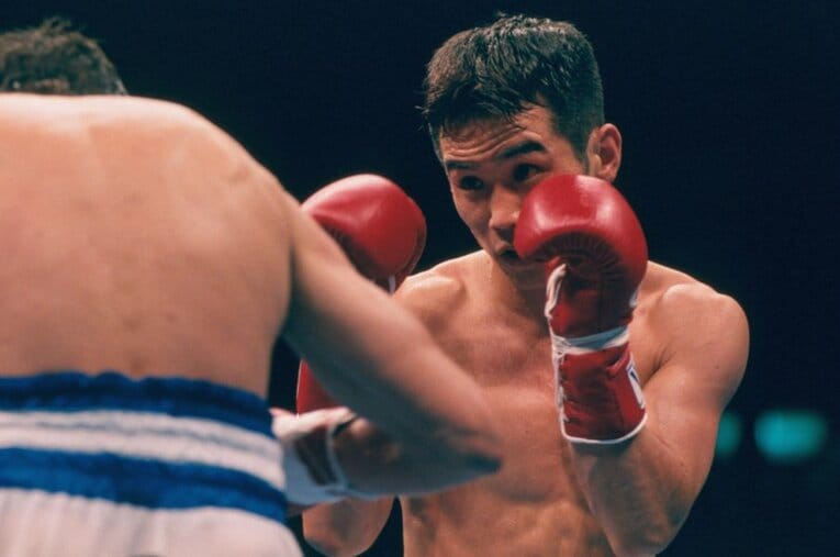 現役時代、卓越した防御技術から「アンタッチャブル」の異名をとった川島郭志。世界王者となるまでに父の指導と母の献身があったという ／ photograph by Keiji Ishikawa