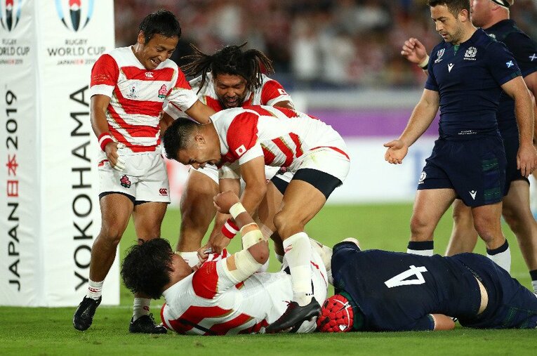 稲垣啓太のトライ／スコットランド戦 ／ photograph by Getty Images