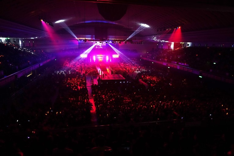 満員で活気が戻った新日本プロレスのエディオンアリーナ大阪大会　©Essei Hara