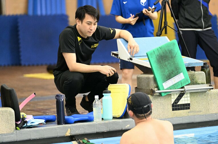 2022年から東大水泳部のコーチになった押切。当初は自身が打ち込んできた競技環境とのギャップに衝撃を受けたという　©Keiji Ishikawa
