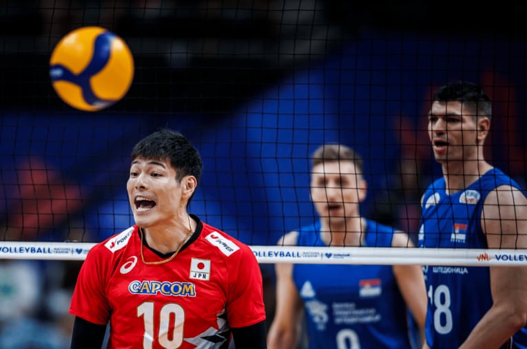 高橋健太郎（VNLセルビア戦）©︎Volleyball World