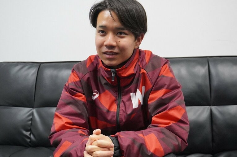 コンサル業界への就職を決めた菅野。「体育会系はウケが悪かった」と笑う　©Yuki Suenaga