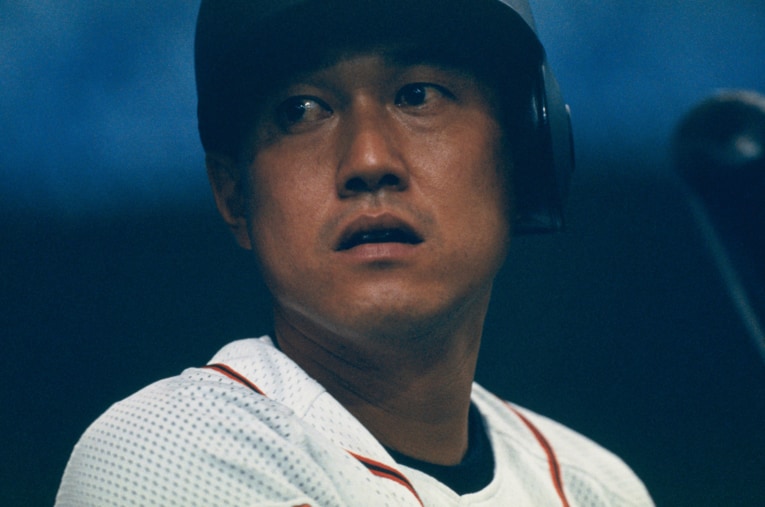 全盛期の輝きを取り戻せない原辰徳に、長嶋茂雄監督が下した決断とは？ ／ photograph by Keiji Ishikawa