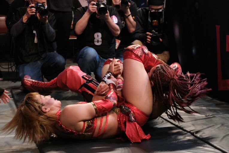 「女子プロレスを背負って立つ」スターダム王者・朱里が語る“朱いベルト”への思い…岩谷麻優戦で「ドローは絶対に嫌だった」理由とは？(19)