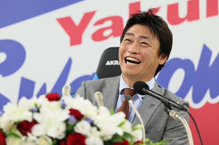 今季限りでの引退を発表したヤクルト青木宣親（42歳）。尾崎世界観との対話集『青木世界観』の中で“引退試合”について語っていた ／ photograph by JIJI PRESS