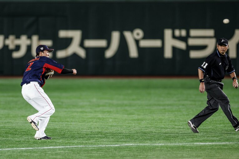 ショート源田の華麗な守備　©︎Kiichi Matsumoto