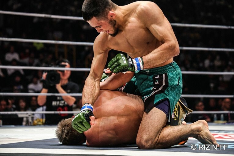 ラジャブアリ・シェイドゥラエフvs.久保優太　©RIZIN FF
