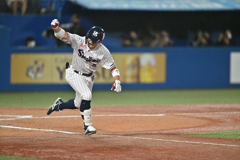 “村上世代”ルーキー・丸山和郁のヒットでサヨナラ勝ち　©Hideki Sugiyama