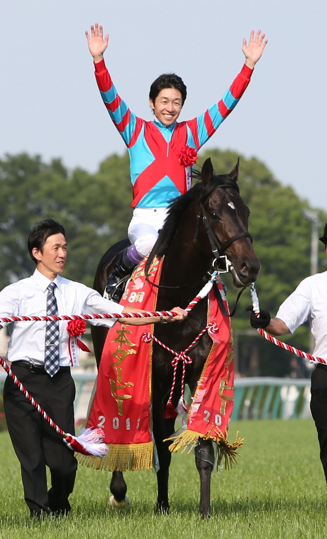 キズナで制した2013年のダービー。「天才の帰還」にファンが沸いた　©JIJI PRESS