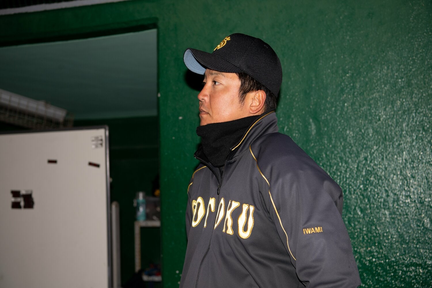 広島カープでプレーした岩見優輝が、2024年から崇徳の投手コーチに就任した ©Kota Inoue