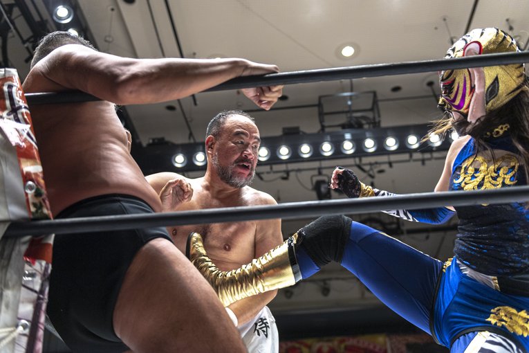 タイガー・クイーンにとっては初の男子との対戦でもあった