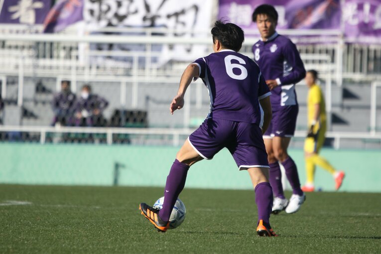 諦めず、目の前の練習や試合を向き合ってきた住永。来季はJ3長野でプレーすることが決まった　©︎Takahito Ando