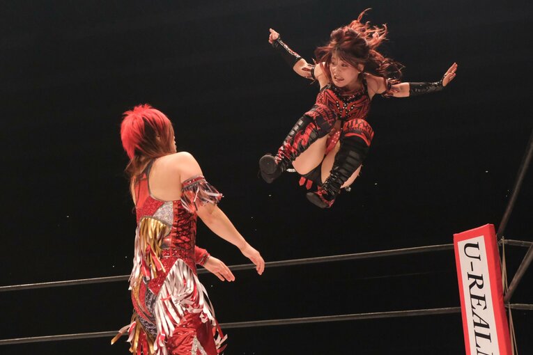 林下詩美vs彩羽匠