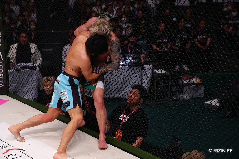 『RIZIN LANDMARK 5』斎藤裕vs平本蓮　©RIZIN FF