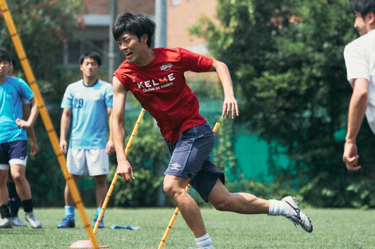 東京大学運動会サッカー部唯一の医学部生・内田龍吾選手。医学部にもサッカー部があるなかで、なぜ彼は“体育会”を選んだのか ／ photograph by Yuki Suenaga