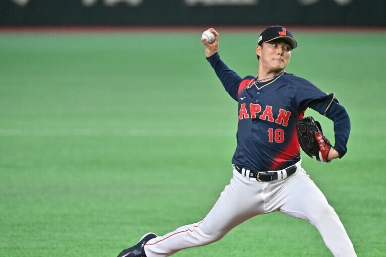 台湾戦では最速158.5kmを計測した山本のピッチング　©️Hideki Sugiyama